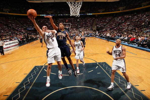 防守反击的 防守反击的