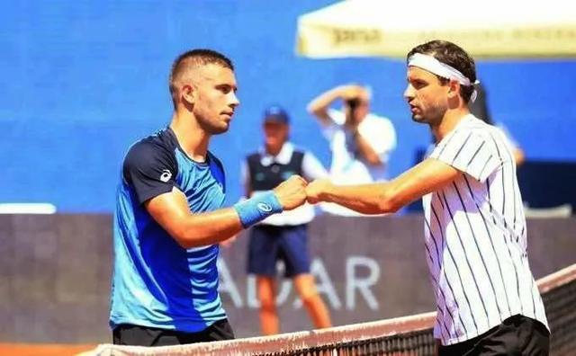 暗牌与街头 暗牌与街头